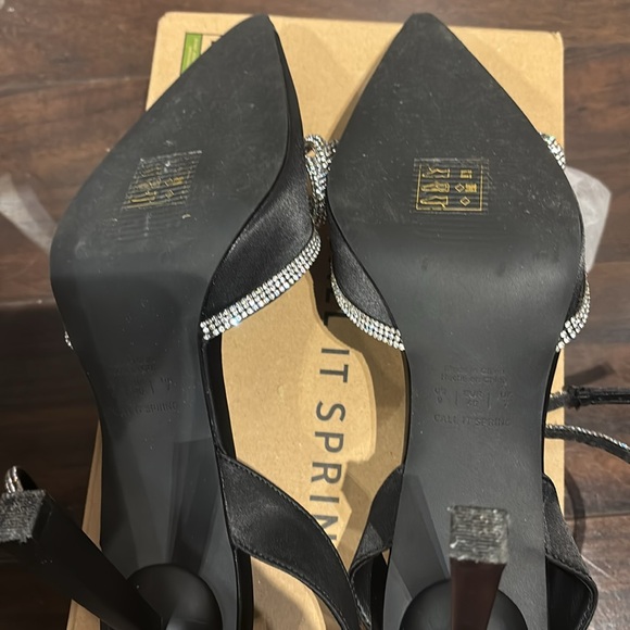 Sparkly Slingback Heals - Picture 4 of 4